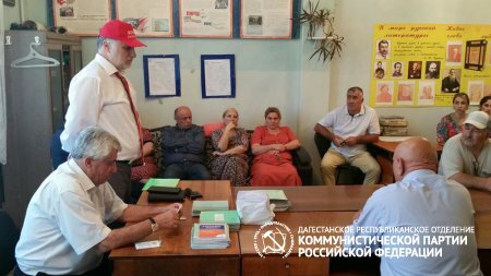 Хаджимурад Гаджиев провел встречи с избирателями г.Каспийска